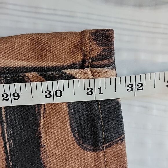 Fashion Nova Volcano Blows Straight Leg Jeans Womens Size 3 NWT - Picture 15 of 15